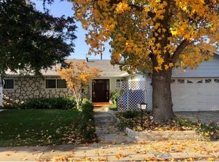 919 Chateau Dr, Modesto, CA 95355