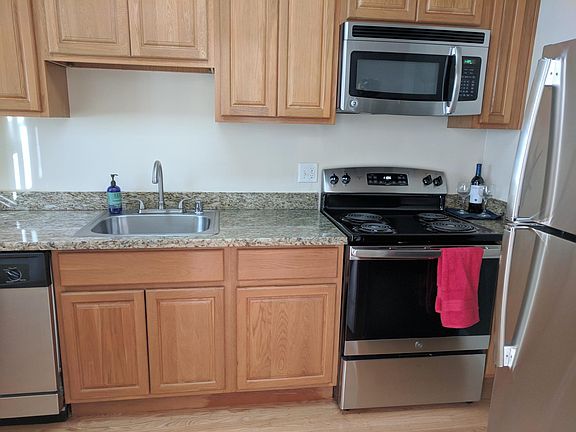 5th image of 730 Sutter Ave