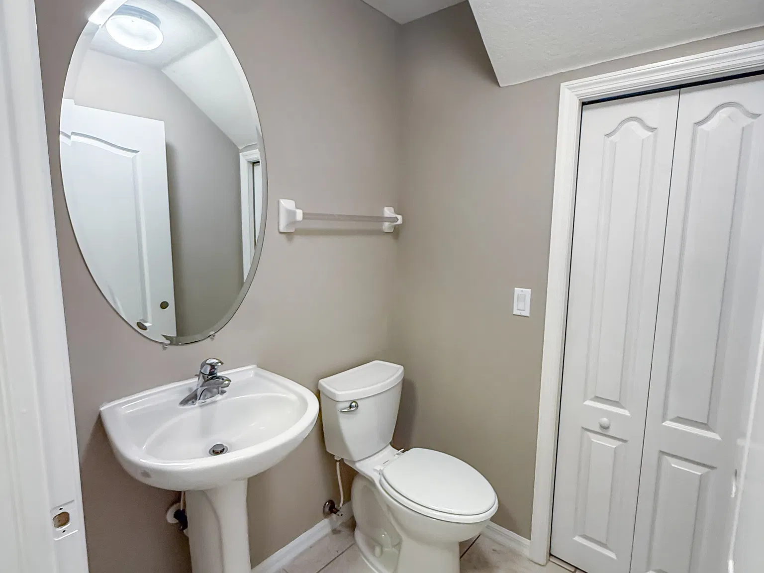 12020 Rain Brook Ave — Photo 3