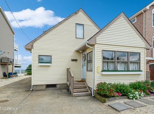 78 Sheridan St, Waretown, NJ 08758