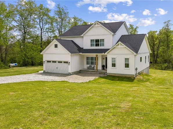 280 Air Shaft Rd, Rices Landing, PA 15357