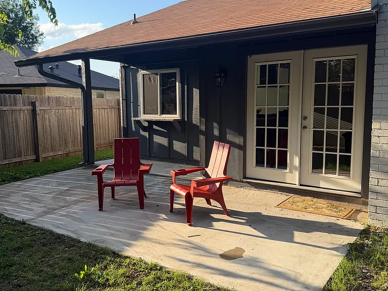 Aldford Dr — Photo 15