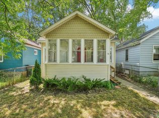 46 E Hayes Ave, Hazel Park, MI 48030