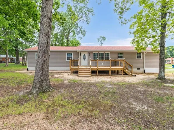 501 Lake Dr, Archdale, NC 27263