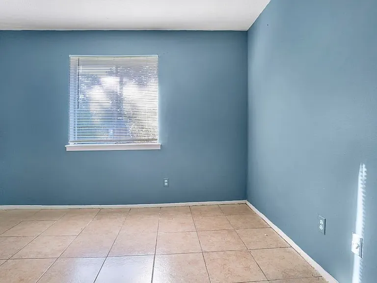 6458 Pinebrook Dr — Photo 9