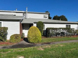 765 Williamsburg Cir, Warwick, RI 02886