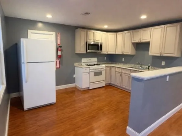 726 E 6th St #2, Plainfield, NJ 07062