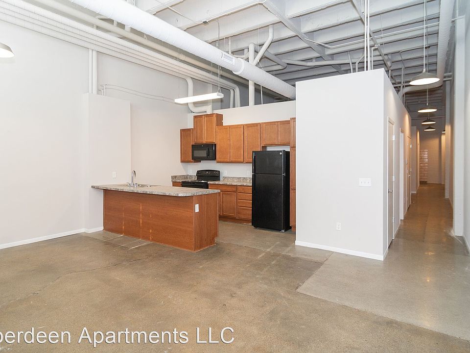 1st image of 1121 Jackson St #213