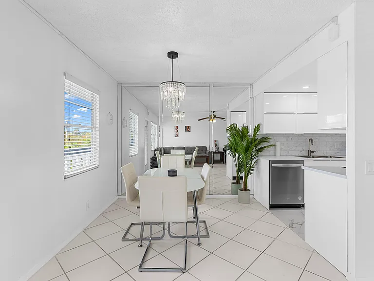 3028 Harwood Dr #D — Photo 7