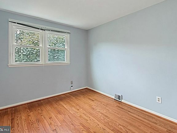 5th image of 7501 Mendota Pl