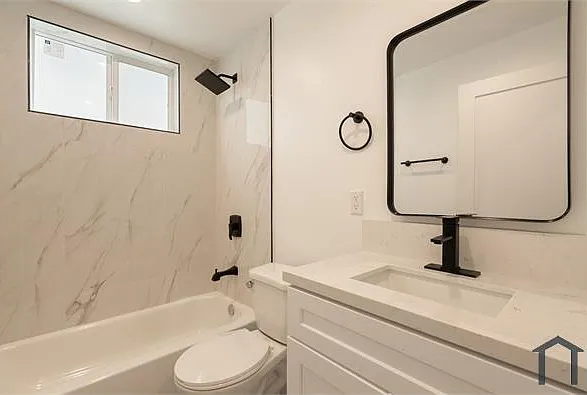 4 bed, $4,000 — Photo 2