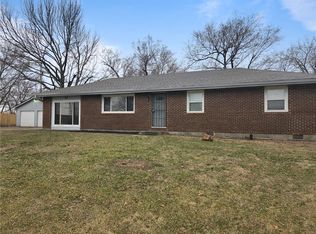 701 Lake Rd, Garden City, MO 64747