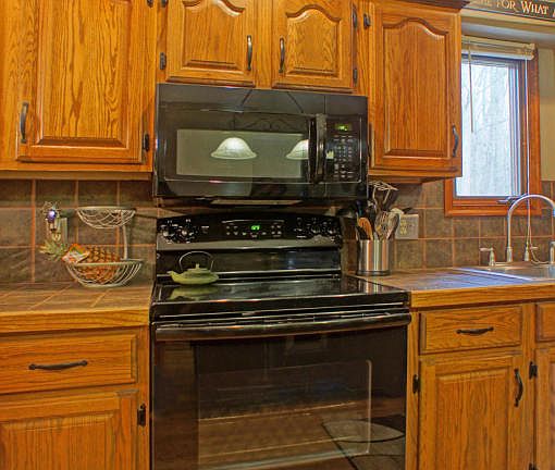 5th image of 431 Shady Oaks Dr W
