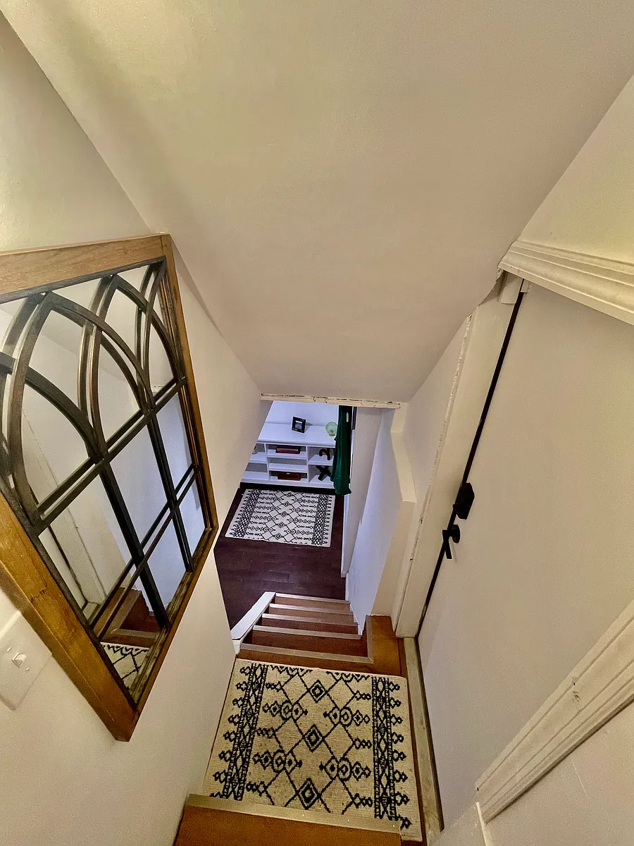 Building Photo - 21 Beekman St