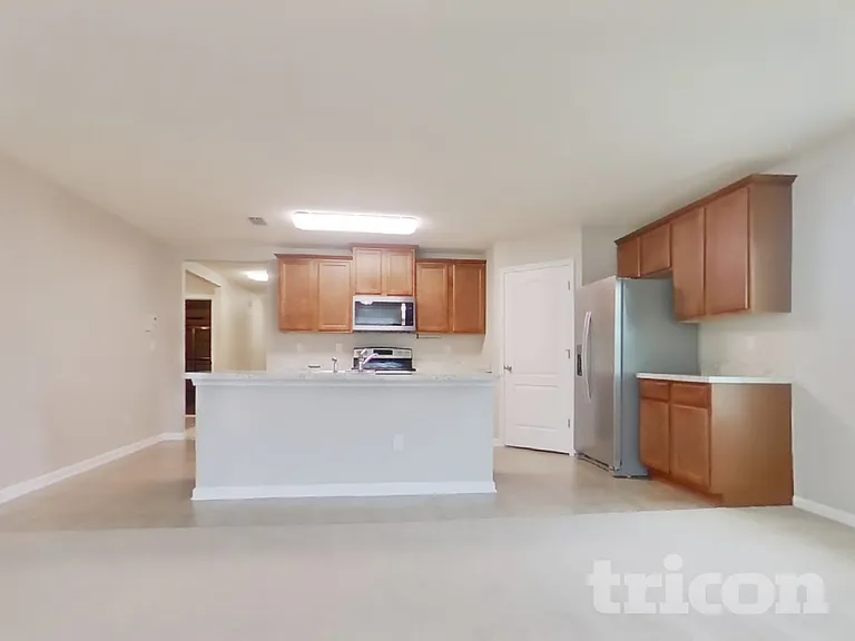 3720 Summit Oaks Dr — Photo 4