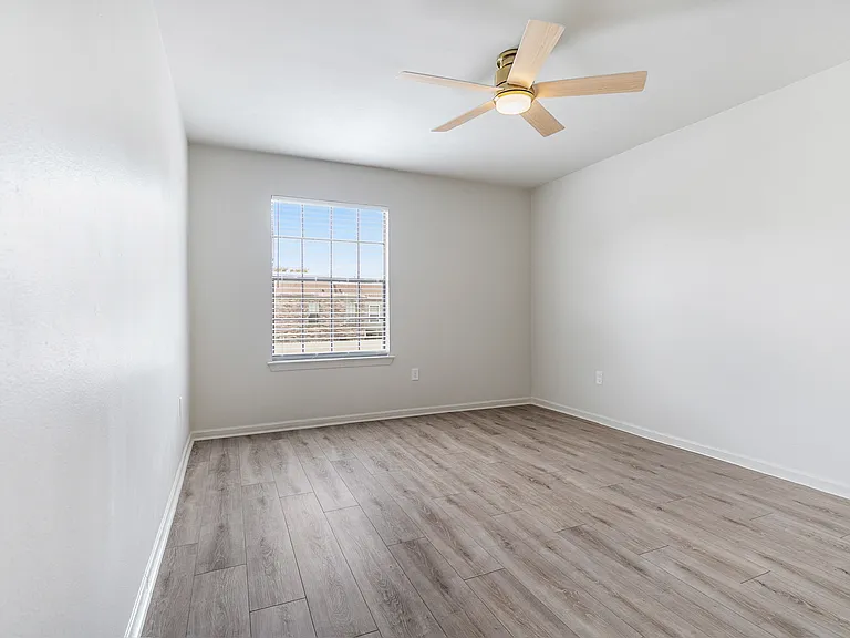 10111 Jefferson Hwy — Photo 8