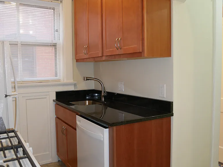 6639 Clemens Ave — Photo 6