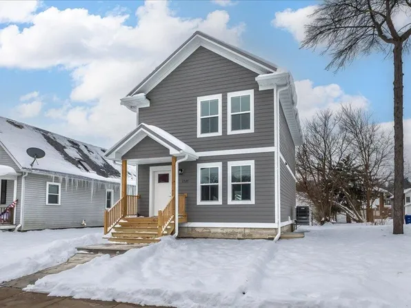 2527 Washington St, Dubuque, IA 52001