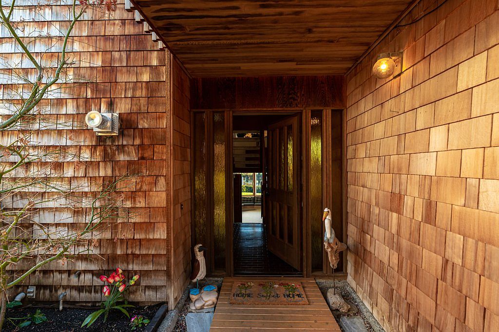 Oak Harbor, WA 98277