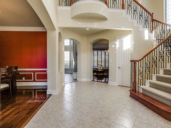 3rd image of 3116 Summerfield Dr