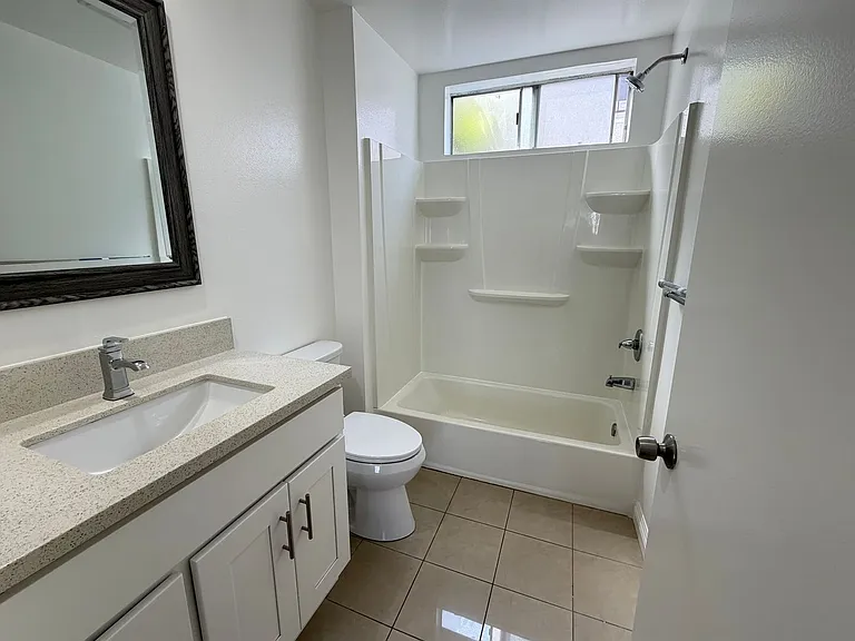 Oxford Villa Apartments — Photo 13