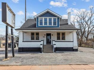 3120 Woodson Rd, Breckenridge Hills, MO 63114