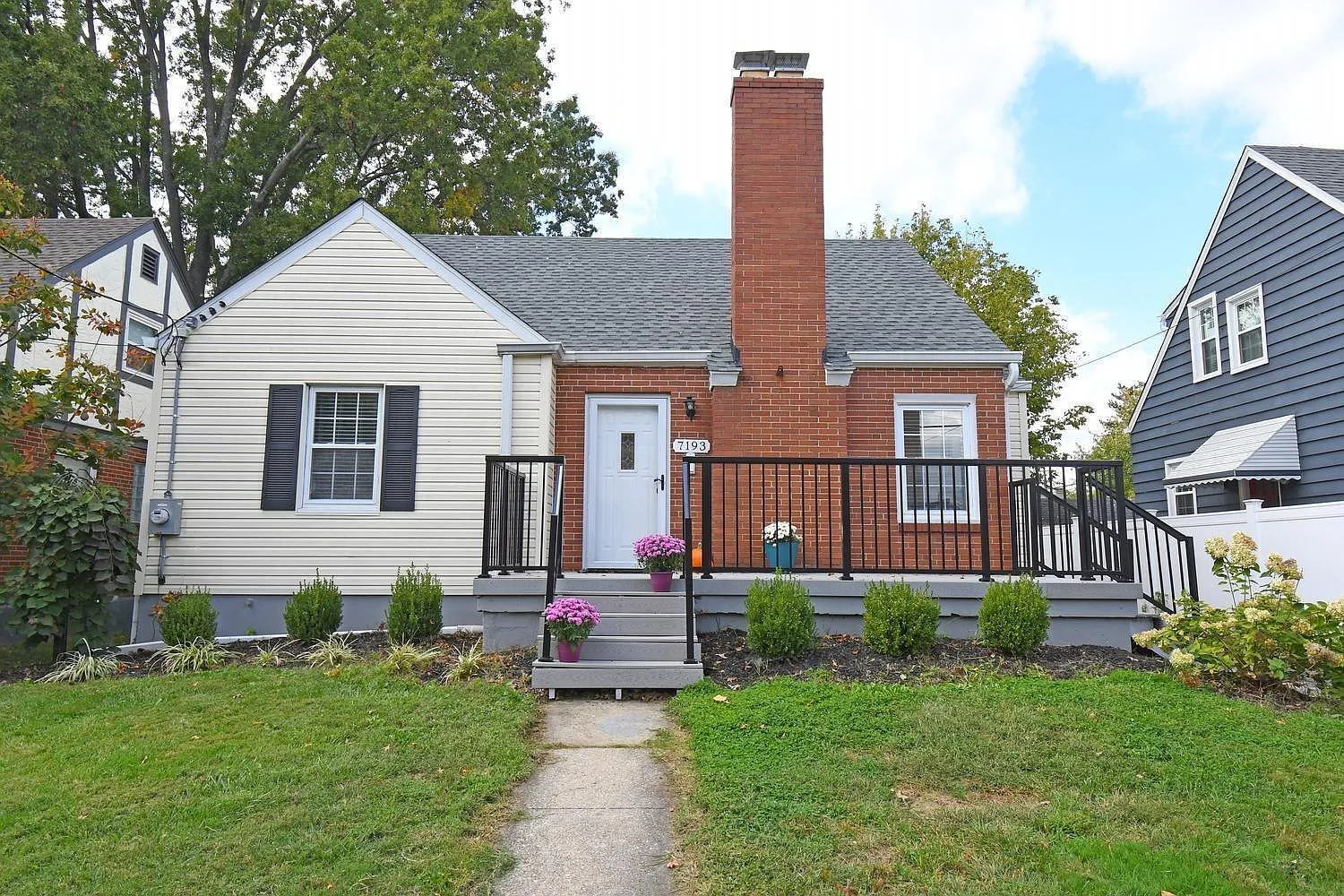 2 bed, 923 sqft, $1,750 — Photo 4