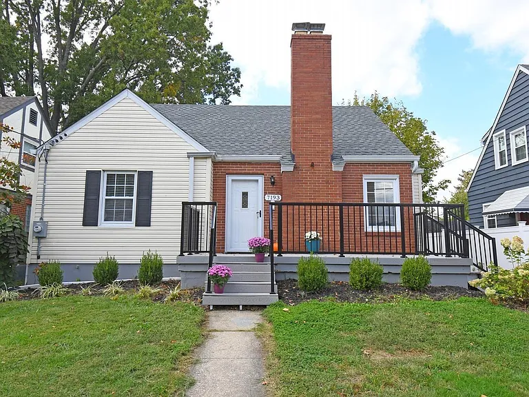 7193 Maryland Ave — Photo 4