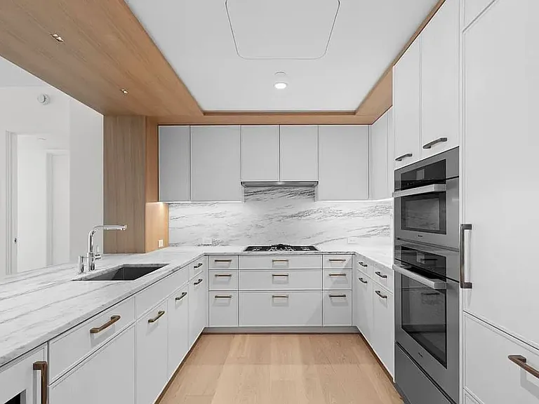 50 W 66th St #16E — Photo 5