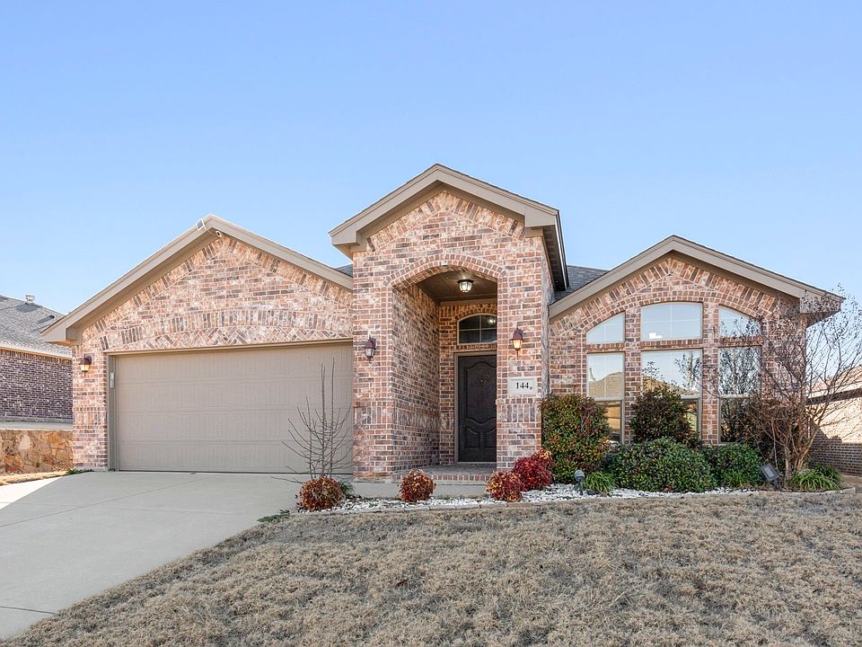 1st image of 144 Wilson Cliff Dr