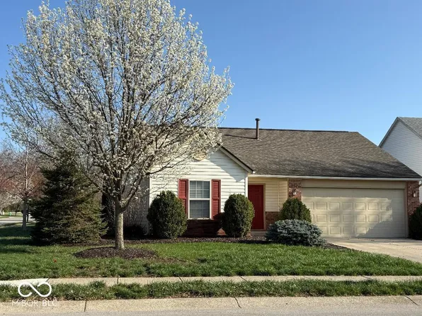 8010 Philadelphia Dr, Fishers, IN 46038