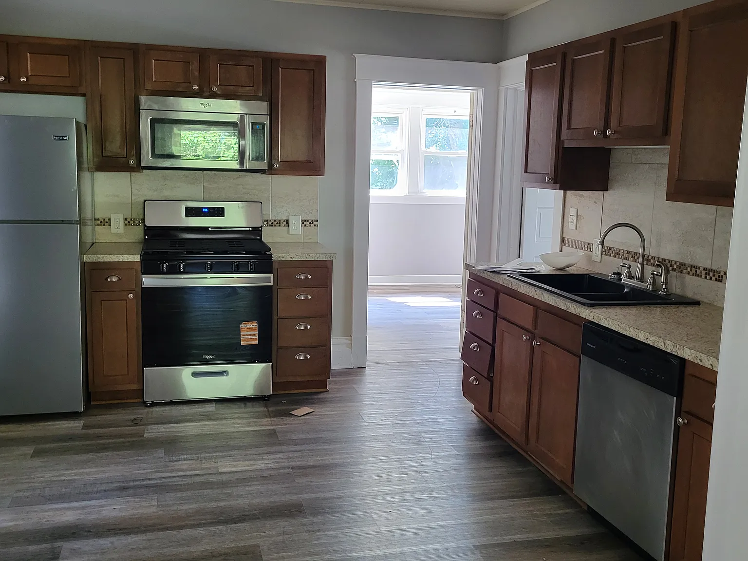 2 bed, 825 sqft, $1,495 — Photo 3