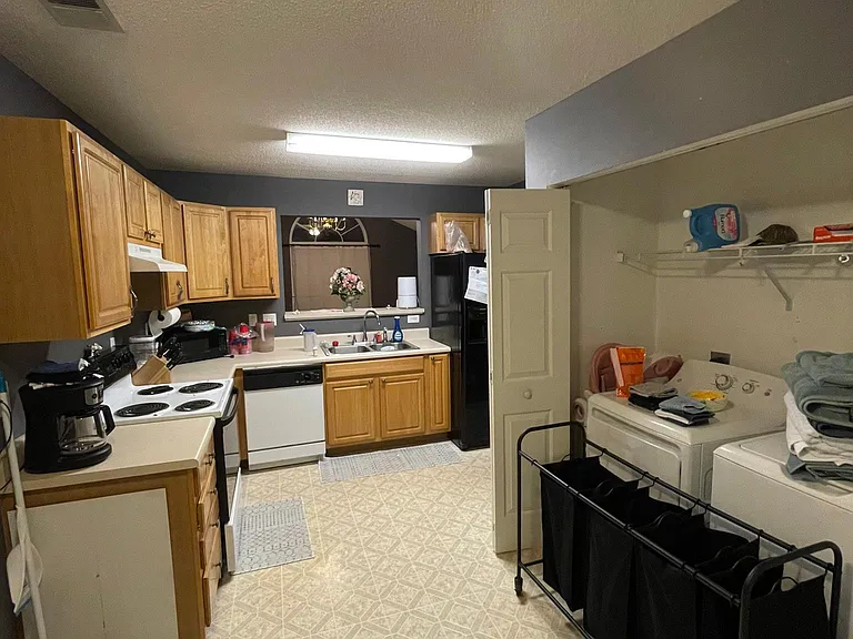 406 Summit Townes Way — Photo 8
