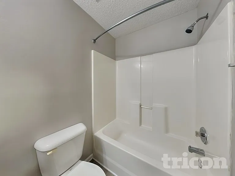 740 Parkway Rd — Photo 15