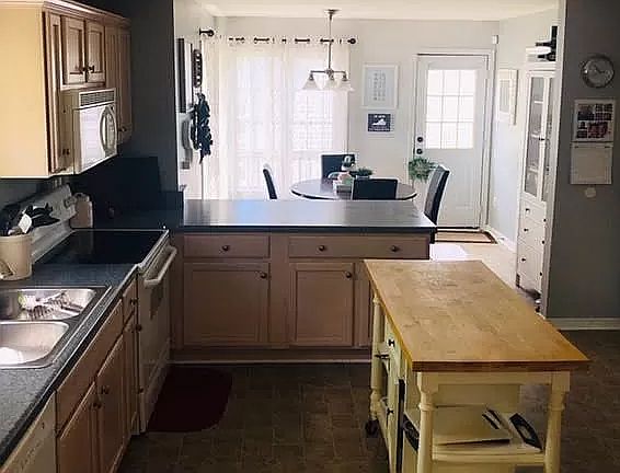 5th image of 7842 Winding Branch Rd