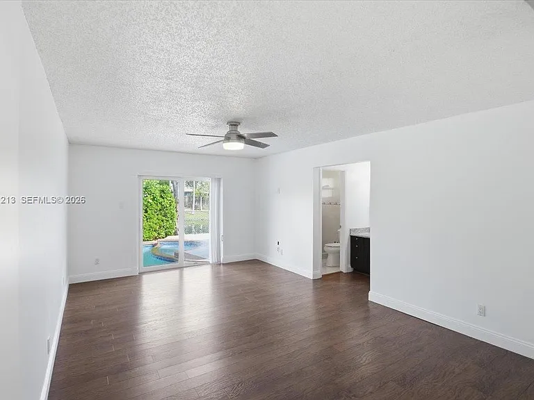 9349 NW 47th St — Photo 25