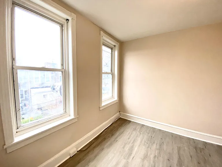 2518 S 62nd St — Photo 9