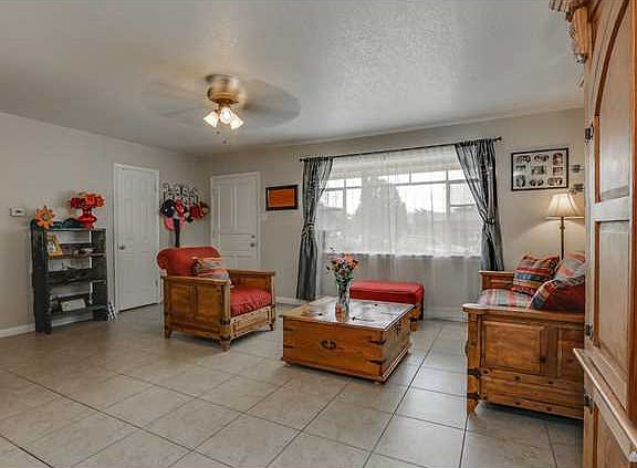 3rd image of 444 Francisco Ave