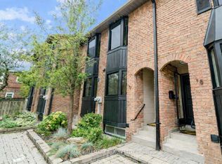 13 Kerr Rd #17, Toronto, ON M4L1K2