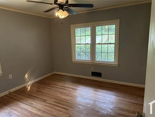 3 bed, 2200 sqft, $2,000 — Photo 4