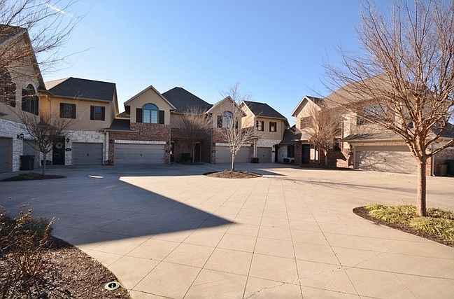 1st image of 2610 S Everest Ave