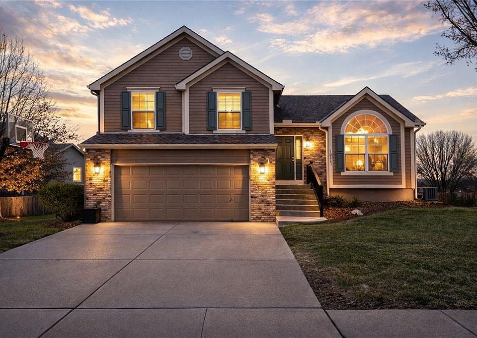 1st image of 10314 N Laurel Ave