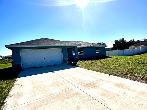 New Construction!
3 bedroom, 2 bath, and 2 car garage