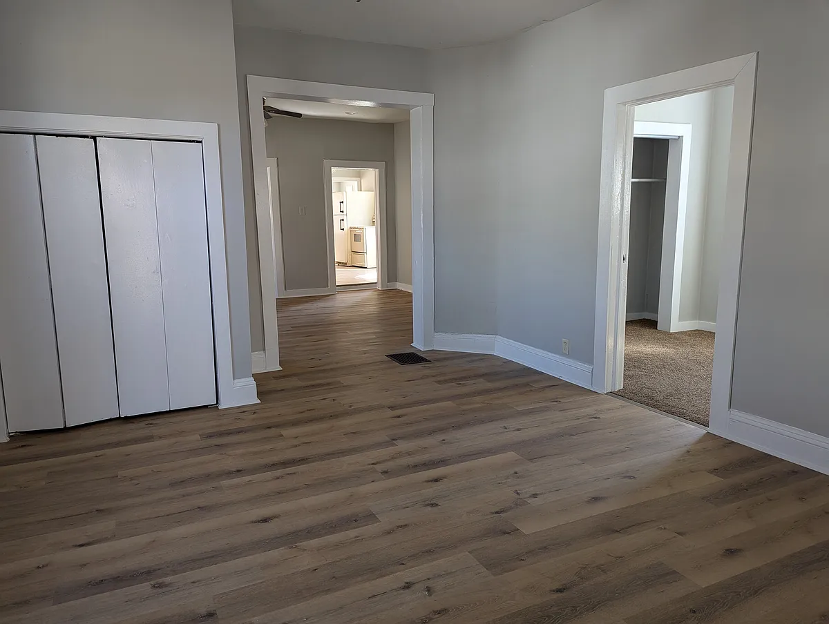 Building Photo - 3509 Indiana Ave #1