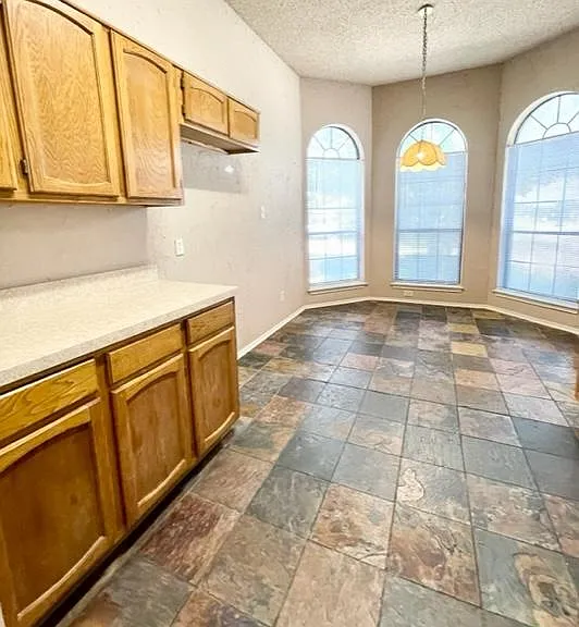6404 Tempest Dr — Photo 12