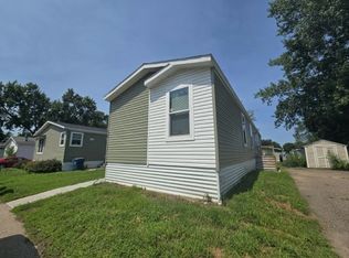 129 112th Sq NE #170, Minneapolis, MN 55434