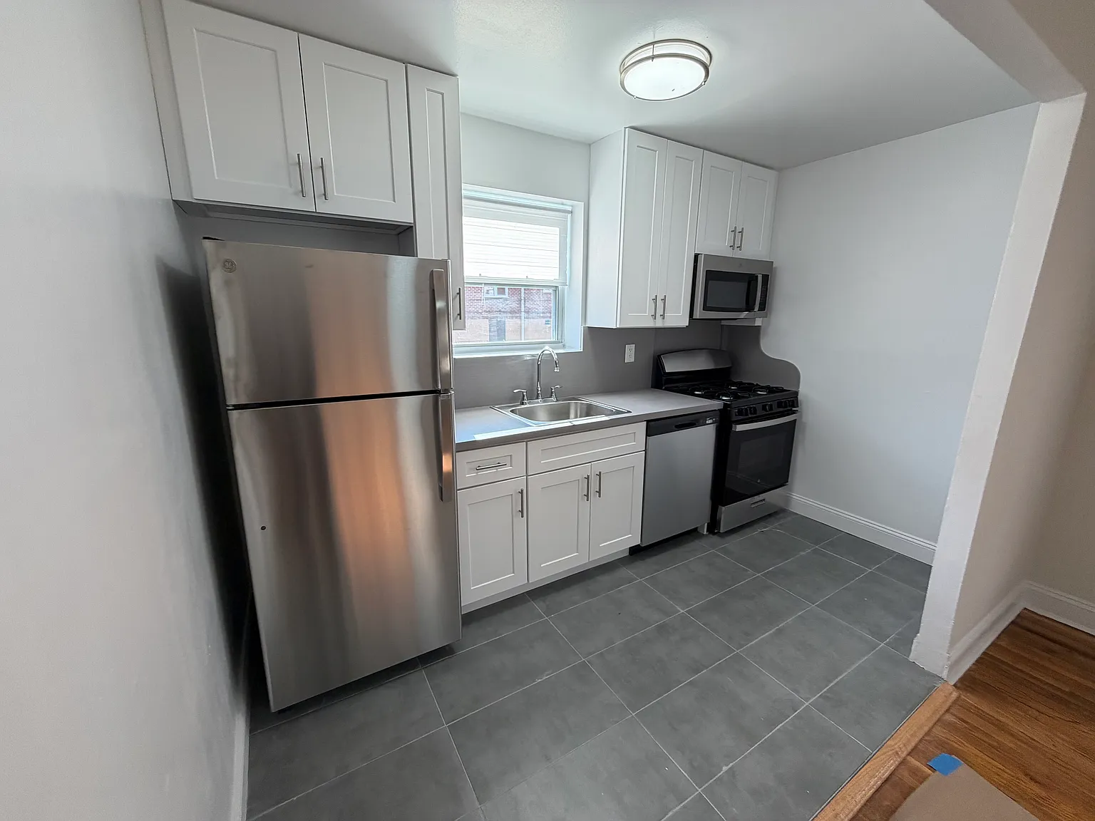 67th Ave, Oakland Gardens — Photo 4