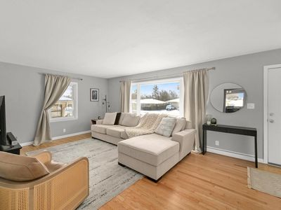 N85W17294 Lee PLACE, Menomonee Falls, WI, 53051