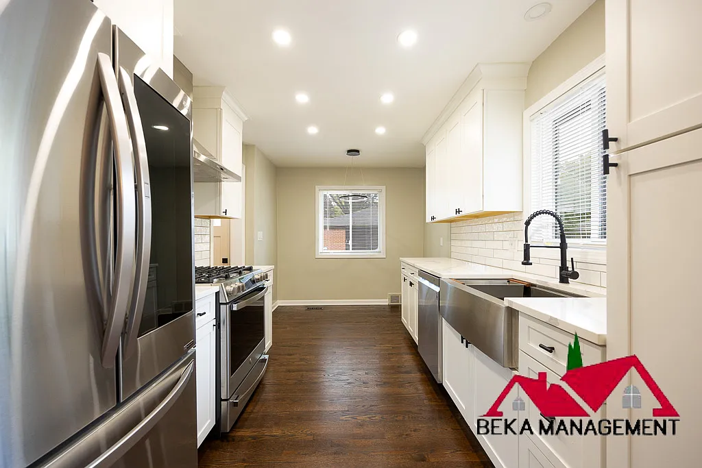 3 bed, 1.5 bath, 1122 sqft, $2,595 — Photo 4
