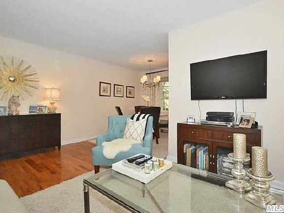 5th image of 32 Nathan Hale Dr APT 69B